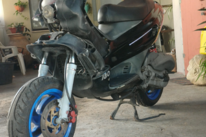 Gilera runner 180 2 tempi leggi descrizione