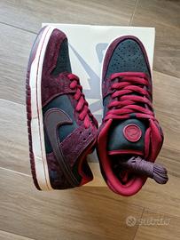 Nike sb dunk low pro x riot skateshop 44