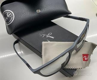Occhiali da sole Ray-Ban 4385