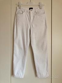 Pantaloni bianchi taglio jeans velluto a coste