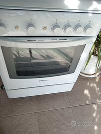 Cucina a gas Ariston