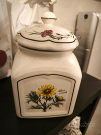 vaso biscotti con fiori