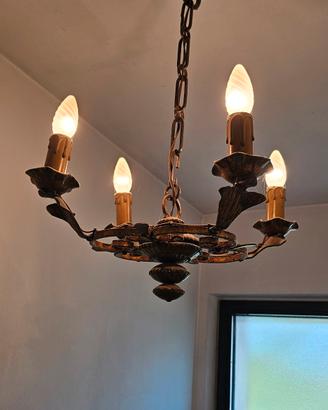 lampadario in ferro battuto