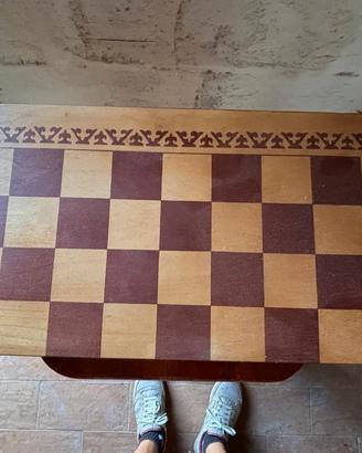 scacchiera in legno