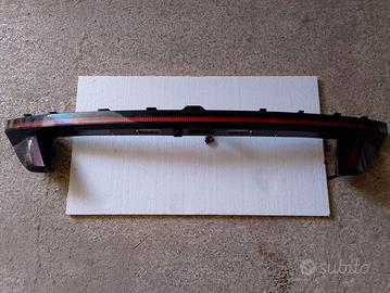 Stop centrale posteriore hyundai tucson 2023