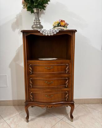 Mobiletto classico bombato in legno con 3 cassetti
