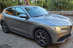 Alfa Romeo Stelvio Sport Tech 2020