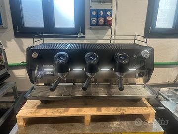 2 Macchina caffe 3 gruppi Sanremo D8 Montalatte