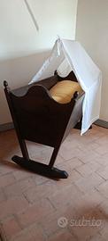 culla a dondolo in legno massello 