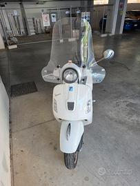 piaggio vespa 300 gts anno 