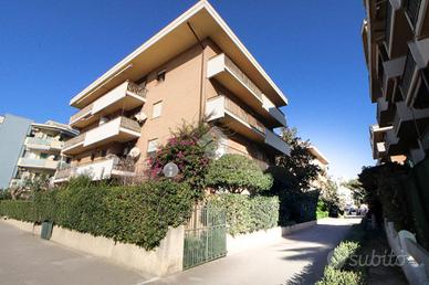 3 LOCALI A FRANCAVILLA AL MARE