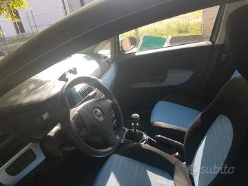 fiat grande punto a metano 