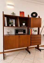 Libreria in stile scandinavo vintage anni 60