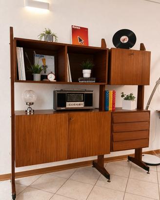 Libreria in stile scandinavo vintage anni 60
