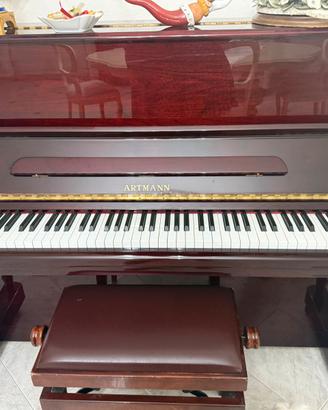 Pianoforte verticale ARTMANN completo di panchetta