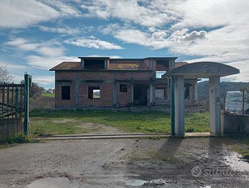 Villa in campagna in corso di costruzione