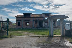 Villa in campagna in corso di costruzione