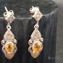 Orecchini in argento e cabochon di topazio giallo