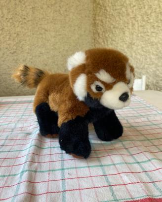 Peluche del panda rosso