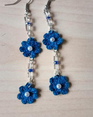 orecchini pendenti bianchi all'uncinetto 