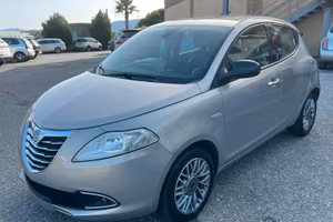 Lancia Ypsilon 1.3 MJT 16V 95 CV 5 porte S&S Gold