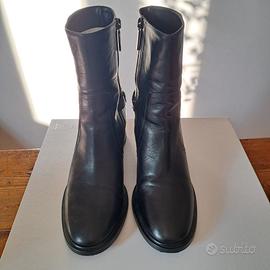 Stivaletti sperone Pollini