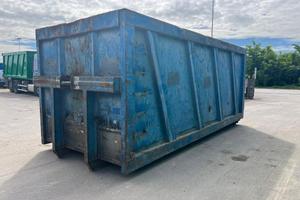 CONTAINER SCARRABILE USATO A CIELO APERTO
