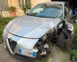 Giulietta 1.6 incidentata - cambio automatico