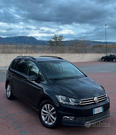 VW TOURAN BLUEMOTION  HIGHLINE