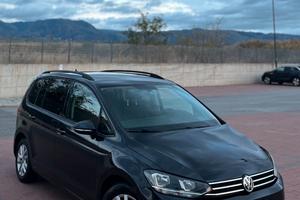 VW TOURAN BLUEMOTION  HIGHLINE