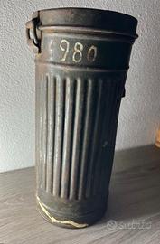 Contenitore per maschera antigas tedesca