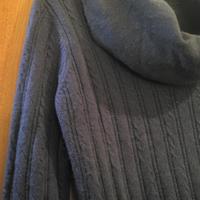 Maglione blu a collo alto Las Chicas