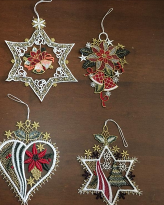 Particolari addobbi in cotone per albero di Natale