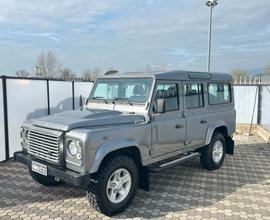 Land Rover Defender 110 2.4 TD4 Station Wagon E