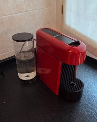 Nespresso essenza plus rossa