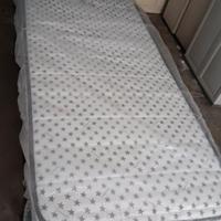 rete singola con doghe + materasso 