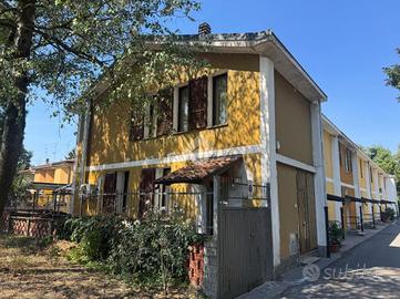 VILLA A SCHIERA D'ANGOLO A CESATE