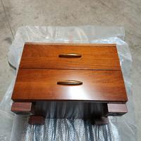 comodini, comò e specchiera nuovi