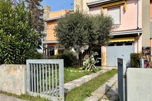 VILLA A SCHIERA A VO'