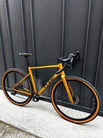 Gravel Cube NUROAD EX Grx 1x11 2025 (taglia M)