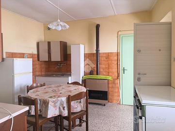 2 LOCALI A SORIANO NEL CIMINO