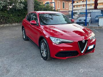Alfa Romeo Stelvio 2.2 Turbodiesel 160 CV AT8 RWD 