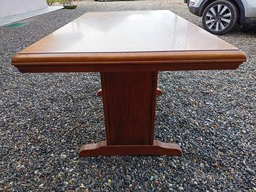 Tavolo in legno