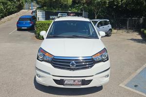 Ssangyong Rodius 2.2 Diesel 2WD M/T