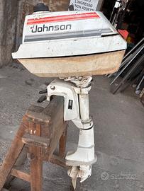 Motore fuoribordo johnson