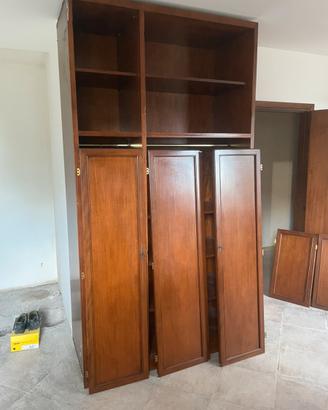 Armadio in legno