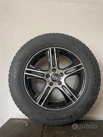 Cerchi e pneumatici  235/65 R17