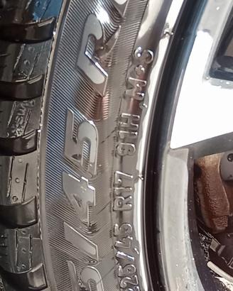 CERCHI+ GOMME PIRELLI TERMICHE DA 17
