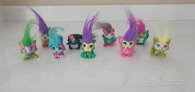 Lotto di 9 mini figure da collezione Trolls Mineez