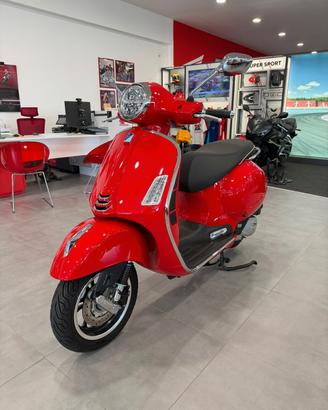 Vespa GTS 125 Super - 2025